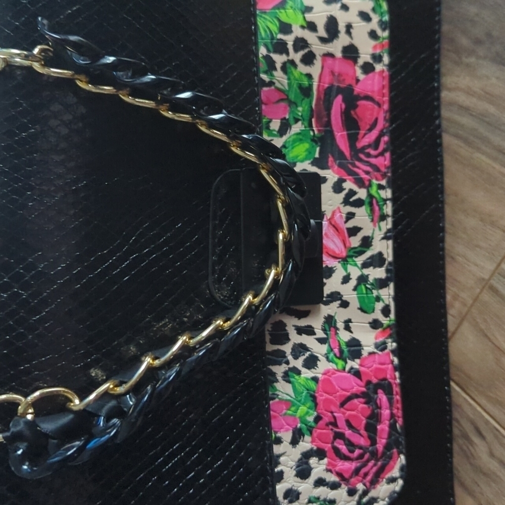 Torrid x Betsy Johnson Crossbody bag. Checkered. Black purse. - Picture 2 of 13